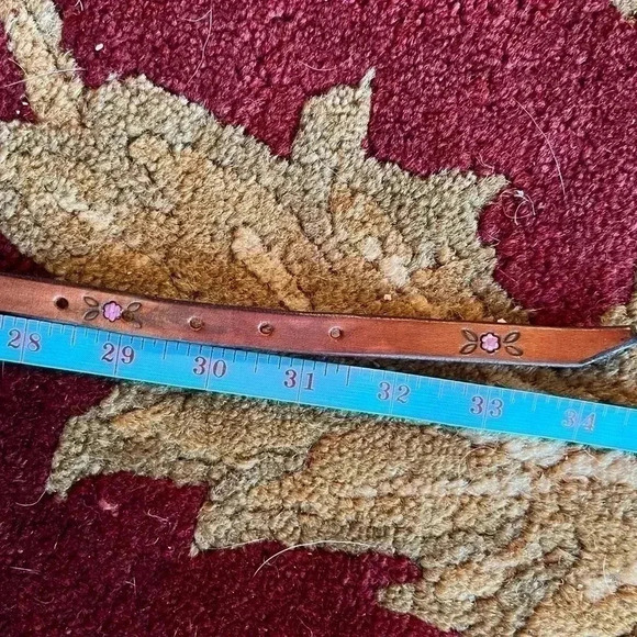 Saddle Brown Leather Skinny Women’s Belt with Copper Tone Carved Buckle - Picture 10 of 13